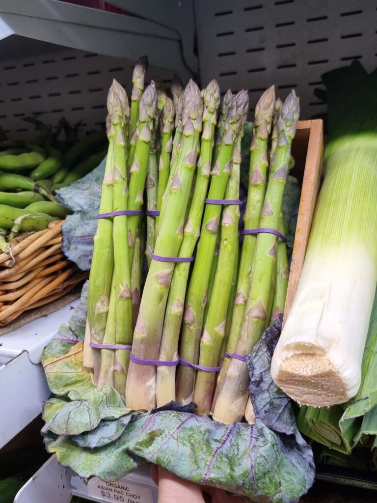 Organic Foods - Organic Asparagus at GloHealth